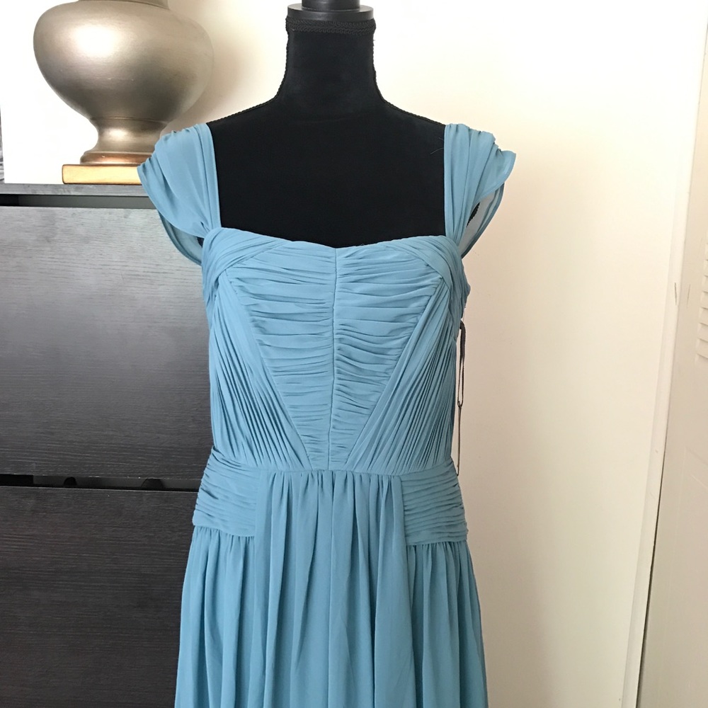 NWT Vera wang occasional long gown/ dress size 10 - Picture 3 of 7
